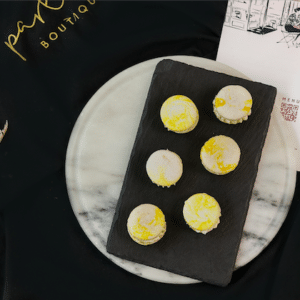 Mango Cheesecake Macaron