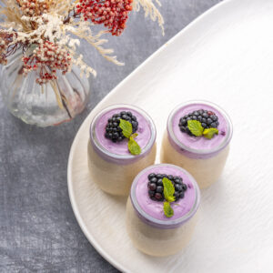 Peanut Berries Overnight Oats